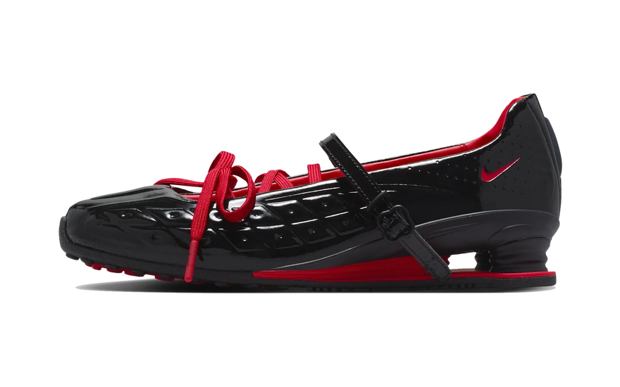 Nike Shox Z Calistra LABELHOOD: la Mary Jane de charol negro con columnas Shox rojas que agotó en su debut