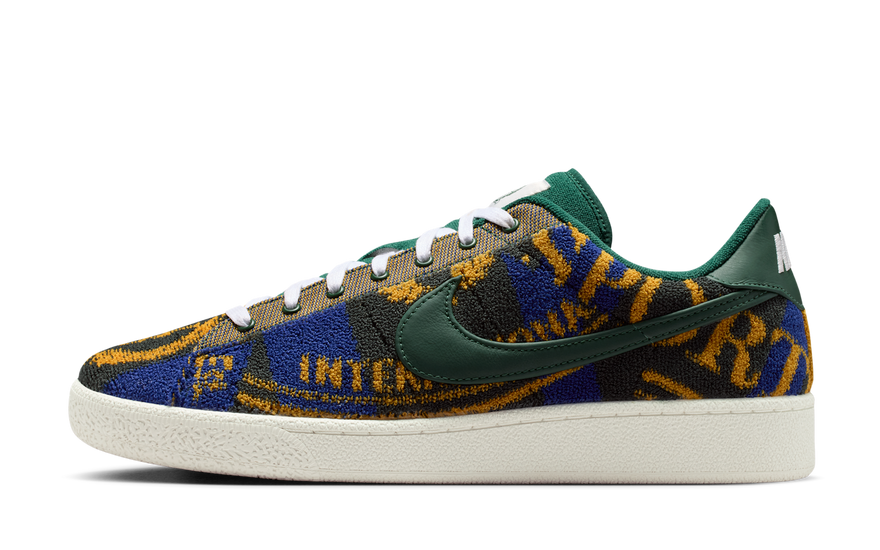 Nike Tennis Classic Premium Fir White Sail: el verde abeto que se ha colado en todos los feeds de 2026