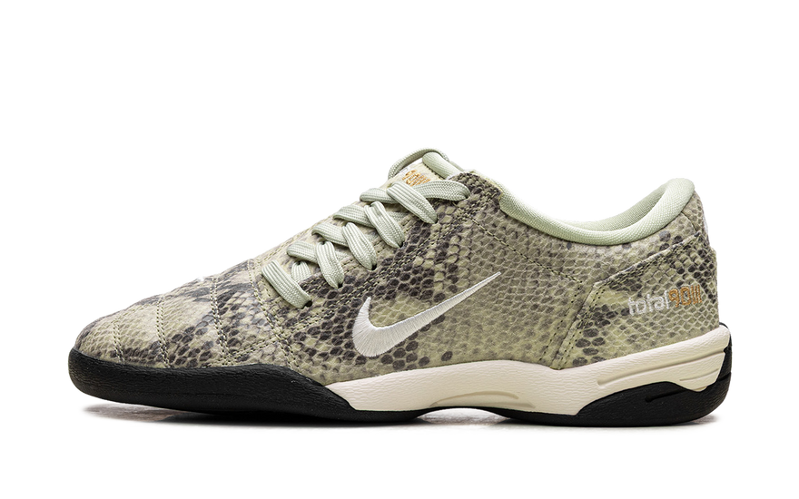 Nike Total 90 3 SE Olive Aura Snakeskin: la reedición futbolera que se ha vuelto sneaker de calle