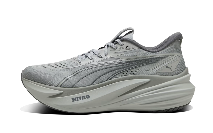Puma MagMax Nitro 2 New Gray: la zapatilla de máxima amortiguación que también combina con tu fit diario