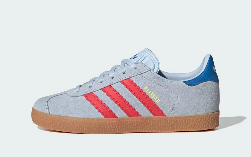 Adidas Gazelle Crystal Sky Lucid Red Blue Bird: la Gazelle en ante que se está llevando todos los looks de 2026