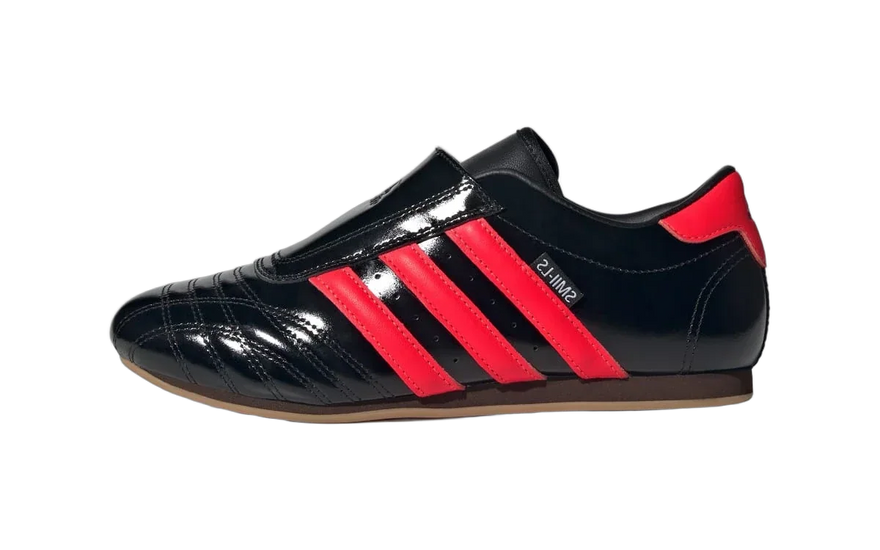 Adidas Taekwondo Core Black Solar Red Gum (Women's): la suela fina que domina 2026
