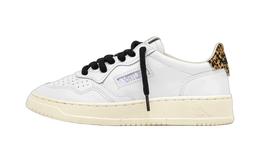 Autry Medalist SW OC White Leopard: la sneaker retro con talón de pony hair que domina 2026