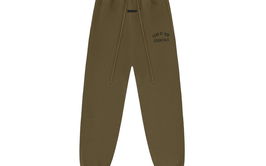 Fear of God Essentials Fleece Essential Sweatpant Olive: El jogger que redefine la comodidad urbana
