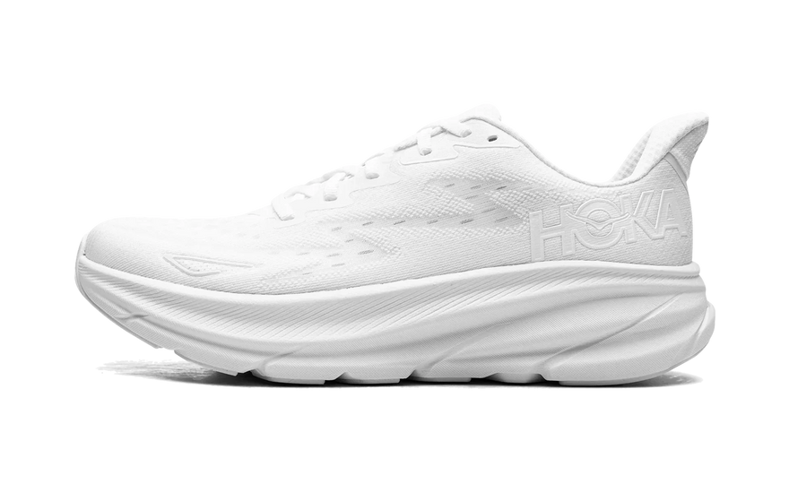 Hoka One One Clifton 9 White (Women's): la blanca total que aguanta ciudad, gimnasio y kilómetros
