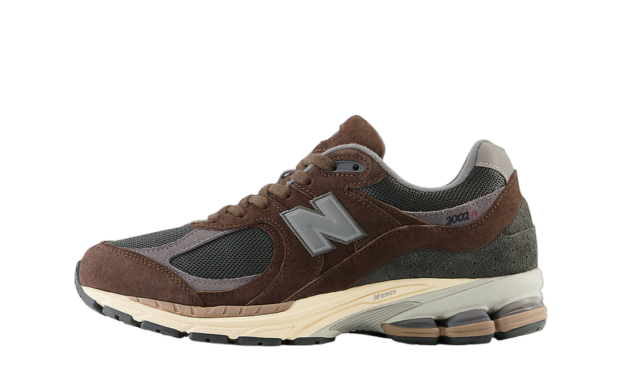 New Balance 2002R Lunar New Year Rich Earth: lusso, terra e stile cittadino per il Capodanno Lunare