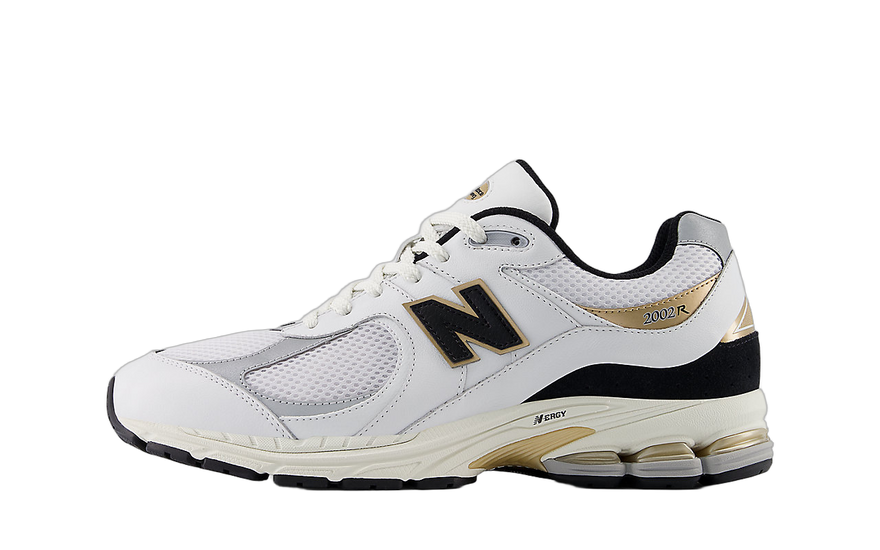 New Balance 2002R White Black Gold Metallic: estilo retro y amortiguación avanzada