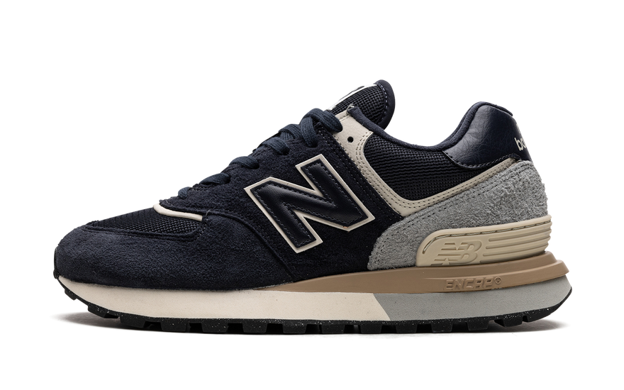 New Balance 574 Legacy Navy — Estilo heritage y confort diario