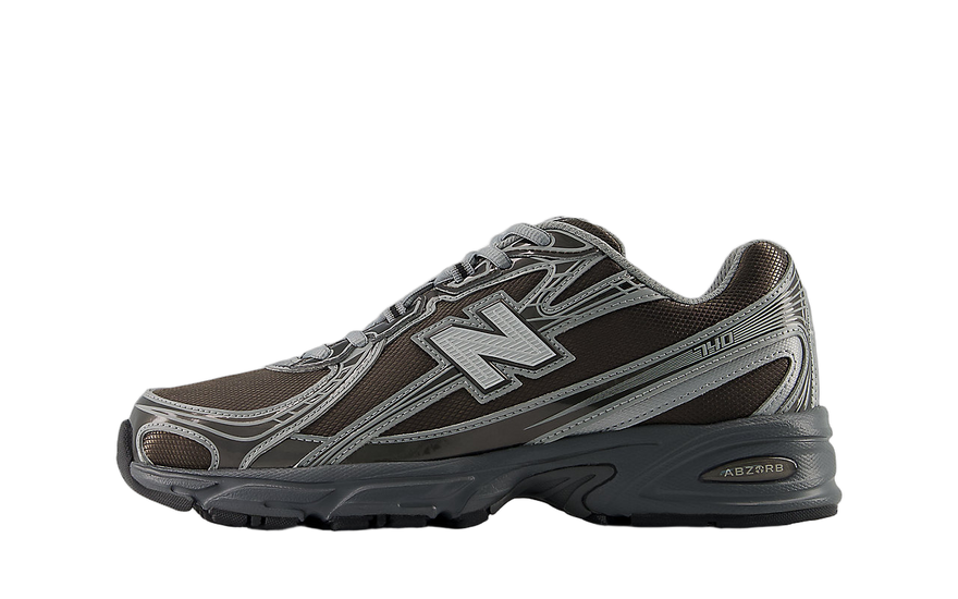 New Balance 740 Black Metallic — Zapatilla retro-running con brillo urbano