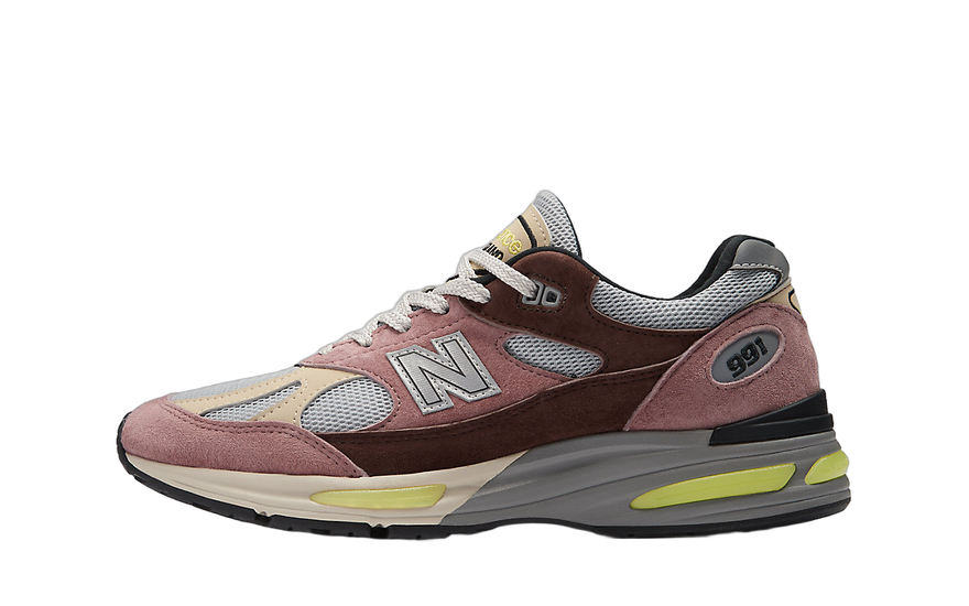 New Balance 991v2 MiUK Rosewood — British elegance and vintage comfort