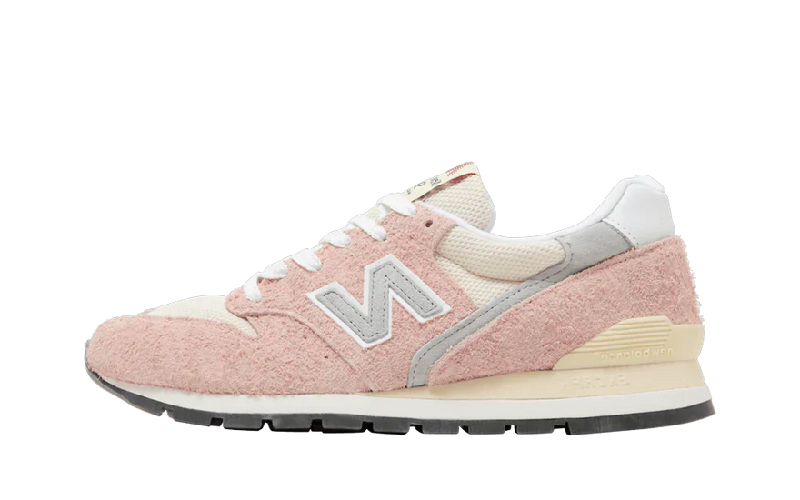 New Balance 996 MiUSA Pink Haze: the pink shoe that lifts your style
