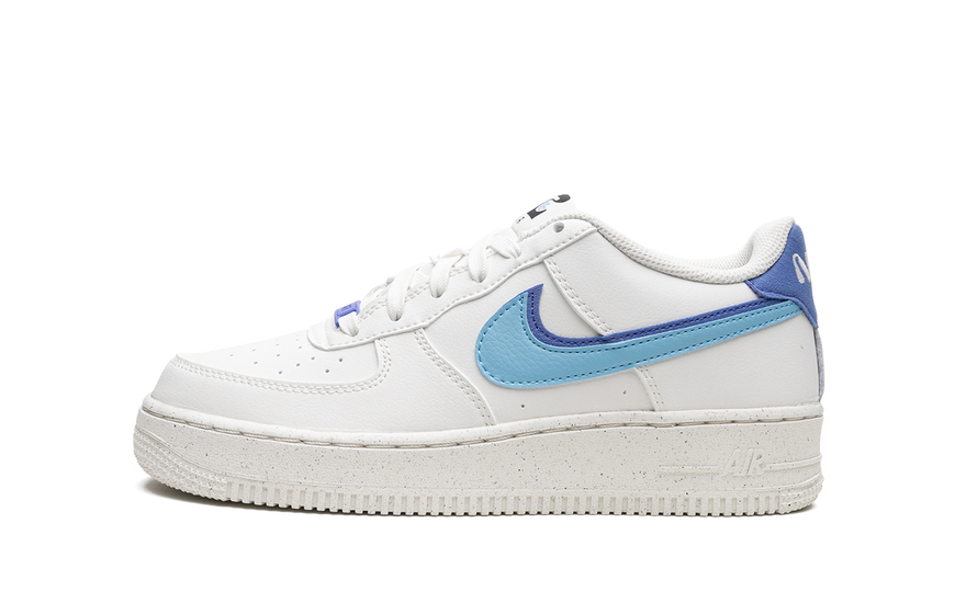 Nike Air Force 1 Low 82 Double Swoosh White Medium Blue: el doble Swoosh que domina el street en 2026