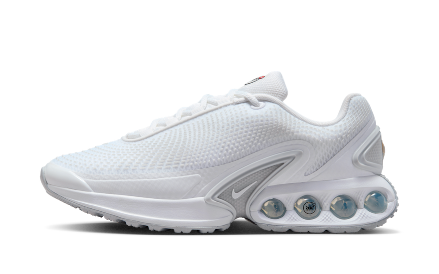 Nike Air Max Dn White Metallic Silver — Minimalismo urbano con amortiguación Air