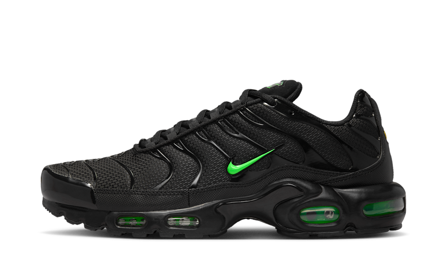 Nike Air Max Plus Black Green Strike: Estilo urbano con Tuned Air