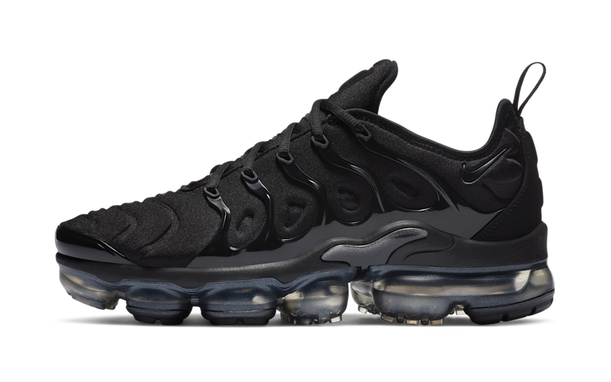 Nike Air VaporMax Plus SE Black: Black sneakers with a futuristic style and visible cushioning