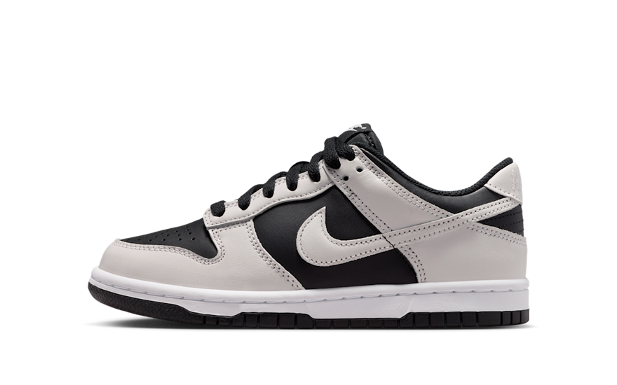 Nike Dunk Low Black Platinum Tint White: sober and essential style for your rotation