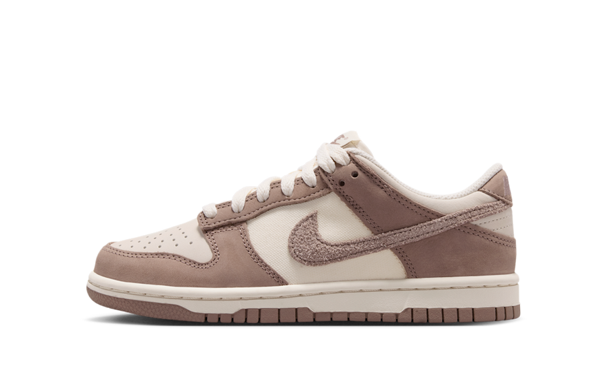 Nike Dunk Low SE Pale Ivory Taupe Haze — la Dunk neutra que necesitas