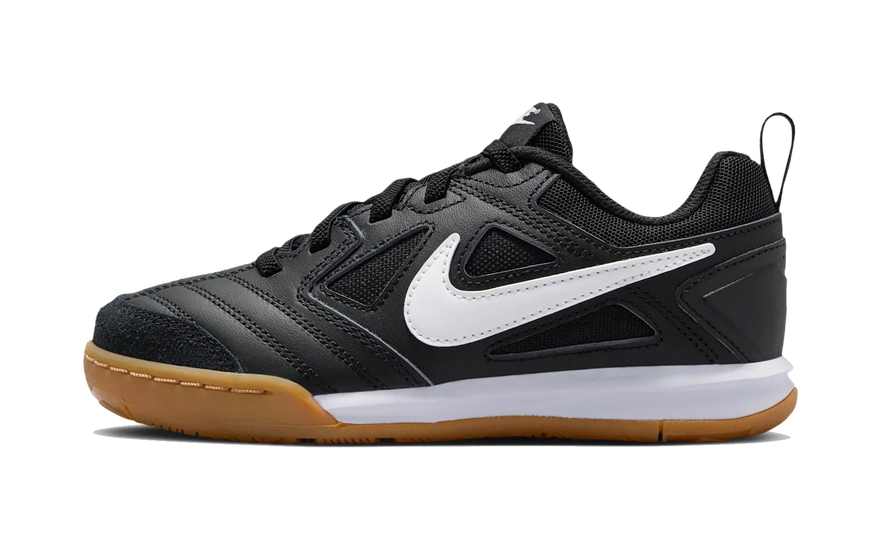 Nike Gato Black White Gum (PS): la zapatilla de futsal que arrasa en el patio y en la calle