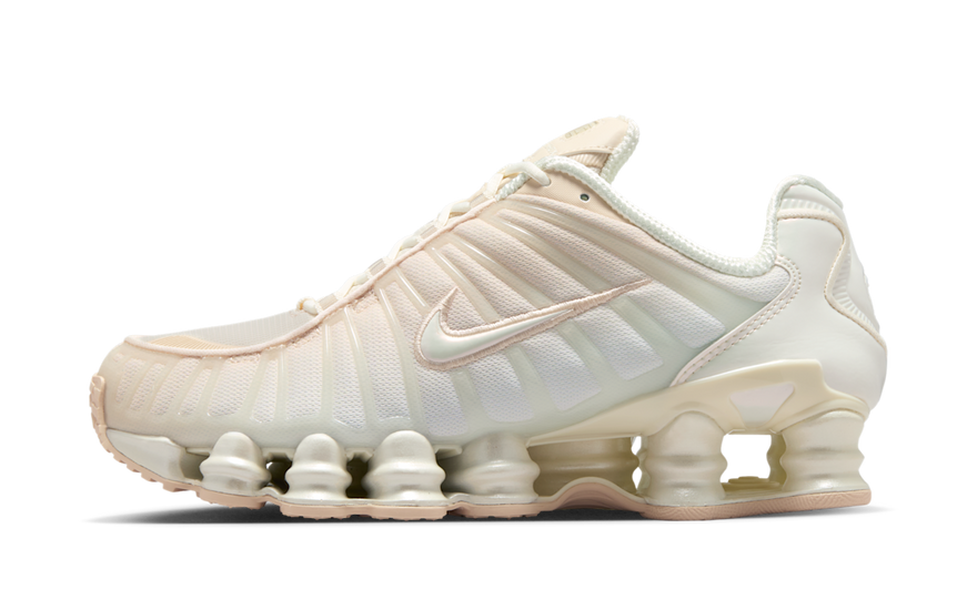 Nike Shox TL Pearl White: Μινιμαλιστικό στυλ και ενέργεια σε κάθε βήμα
