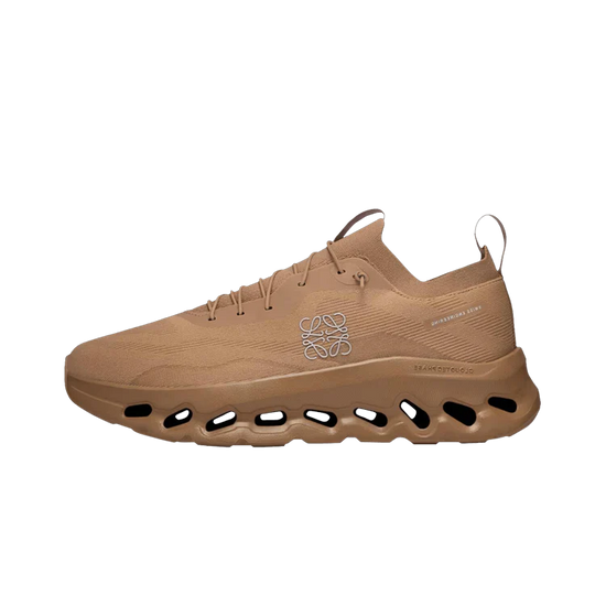 On Running Cloudtilt LOEWE Dark Sand: the perfect blend of performance and urban luxury