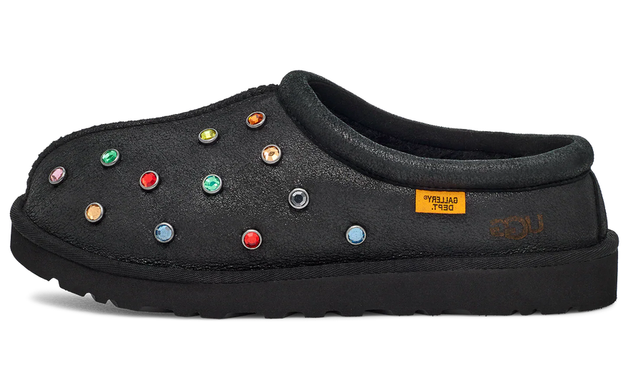 UGG Tasman Slipper Gallery Dept. Black: la zapatilla que reinventa el descanso urbano