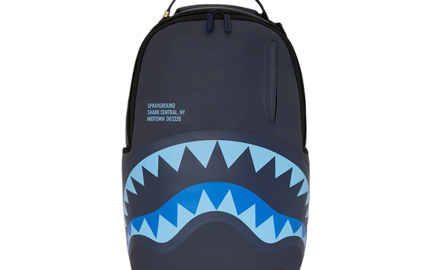 Sprayground Shark Central Late Arrival DLXSV Backpack Multicolor: la mochila que convierte llegar tarde en actitud