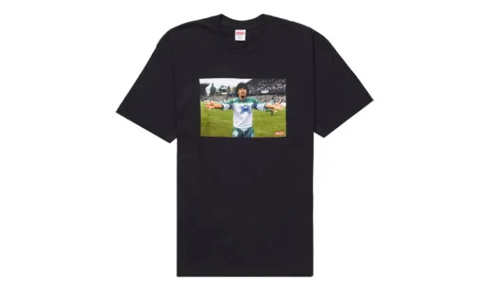 Supreme Maradona Tee Black: the iconic t-shirt every fan needs