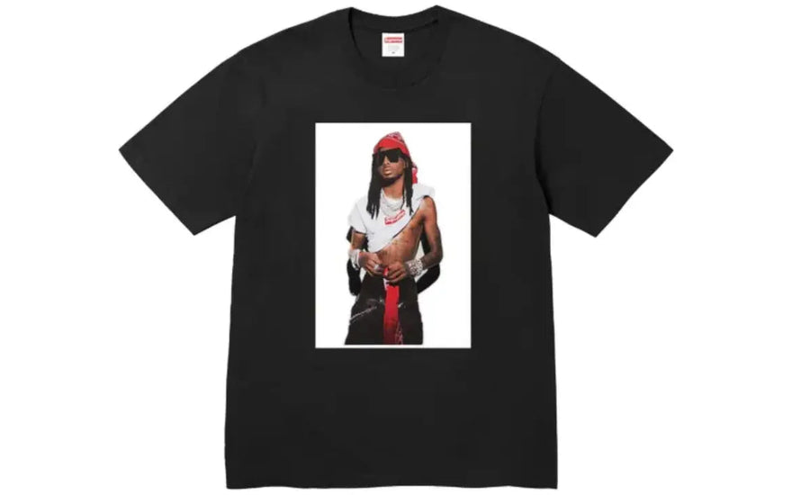 Supreme Playboi Carti Tee Black — La camiseta esencial del streetwear