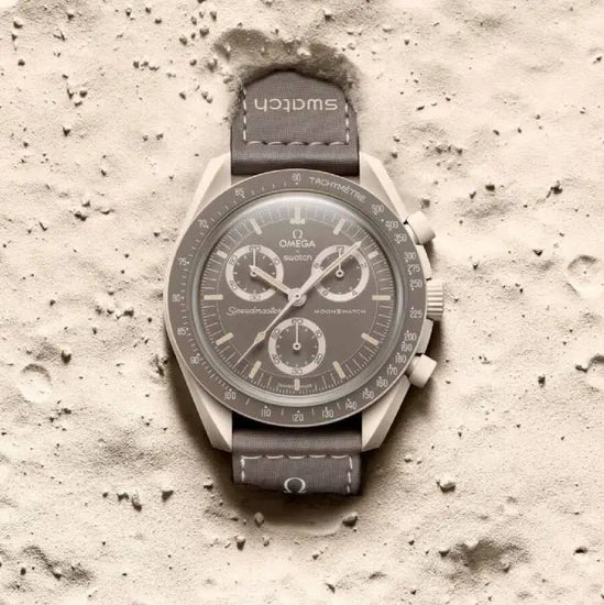 Swatch x Omega Biokeramik Moonswatch Mission zur Erde - Wüste: die schicke Wüstenuhr, die du brauchst