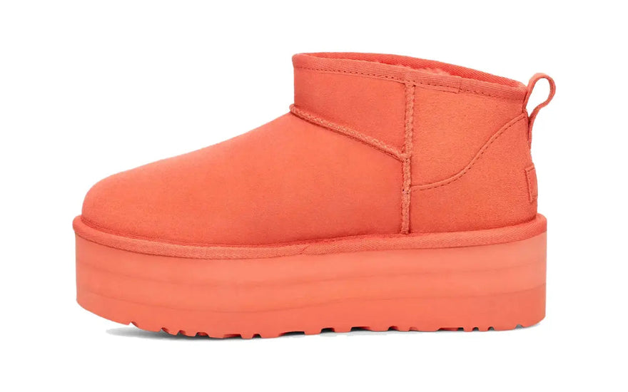 UGG Classic Ultra Mini Platform Boot Vibrant Coral: La bota mini que revoluciona tu look