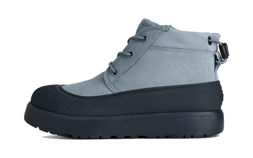 UGG Neumel Weather Hybrid Boot Deep Ocean Whale (Kids): la chukka impermeable que aguanta el invierno de verdad