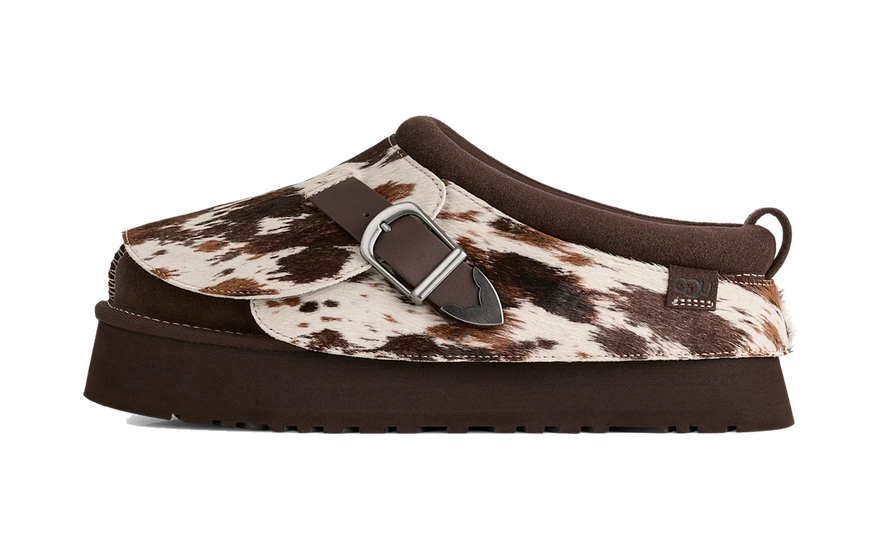 UGG Tazz Western Slipper Burnt Cedar: la Tazz con bordado vaquero que arrasa en 2026