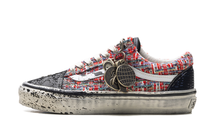Vans Premium Old Skool Charms Red Black: Old Skool premium con charms que destacan