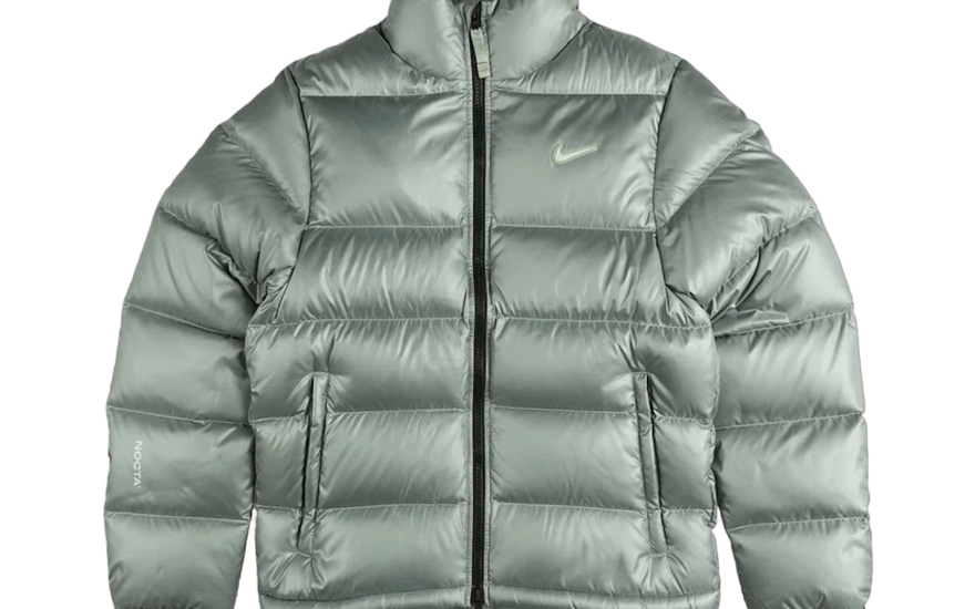 Nike x NOCTA Sunset Puffer Jacket Mica Green — La puffer que redefine el street style
