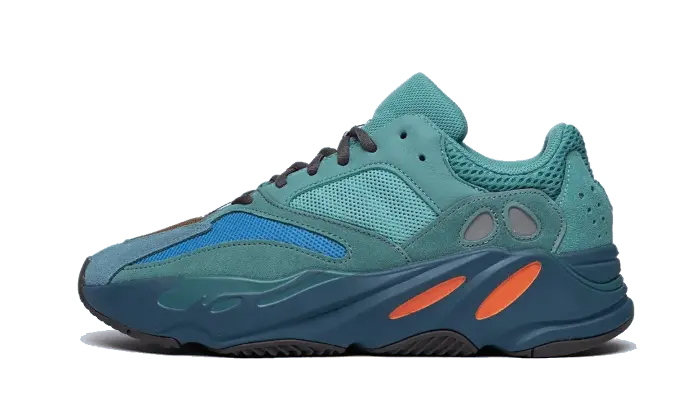 Yeezy Boost 700 Faded Azure: El fade azul que reinventa la moda urbana