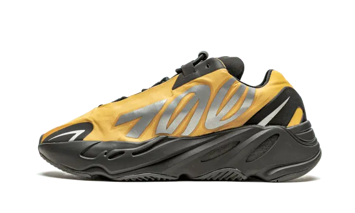 Yeezy Boost 700 MNVN Honey Flux: Zapatilla amarilla que domina la calle