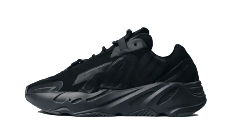 Yeezy Boost 700 MNVN Triple Black: O preto indispensável do vestuário urbano
