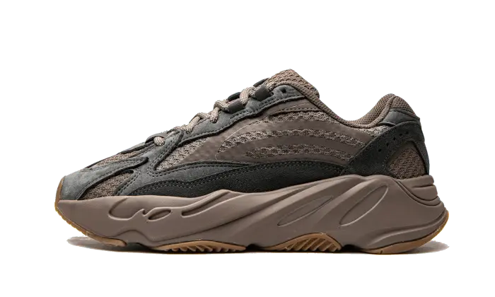 Yeezy Boost 700 V2 Mauve: la zapatilla morada que redefine la moda urbana
