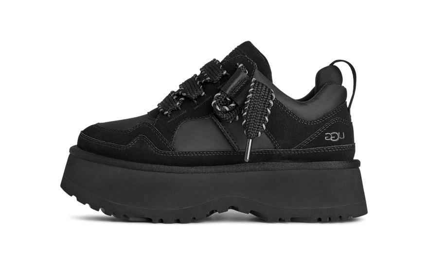 UGG Astromel Black: la zapatilla urbana que necesitas para todo el día