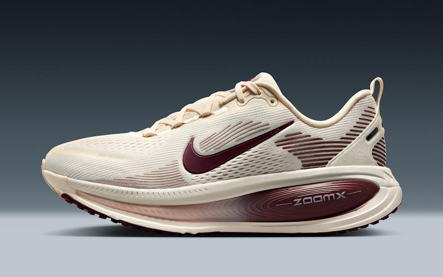 Nike Vomero 18 Pale Ivory Red Sepia Silt Red Dark Team Red — comodidad y estilo urbano