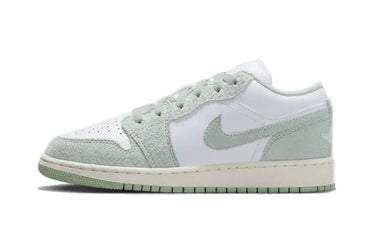 Air Jordan 1 Low SE White Seafoam - FN9137-131 - View 1 | Next Step