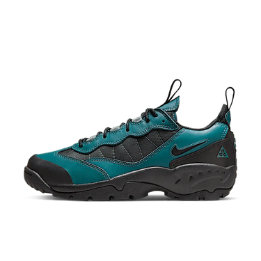 Nike ACG Air Mada Low Ash Green | Next Step