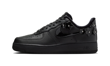 Nike Air Force 1 Low '07 Florette Black Off-Noir Women's - IR8637-001 - View 1 | Next Step