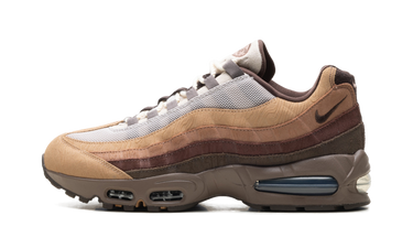 Nike Air Max 95 Big Bubble Ducks of a Feather Oregon Ducks Lumber Yard - IQ3988-001 - View 1 | Next Step