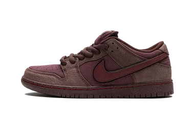 Nike SB Dunk Low City Of Love Burgundy Crush - FN0619-600 - View 1 | Next Step