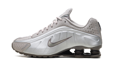 Nike Shox R4 Cave Stone - HQ1988-200 - View 1 | Next Step