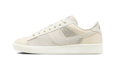 Nike Tennis Classic CS PRM WTCH BND Pale Ivory - IQ5786-100 - View 1 | Next Step