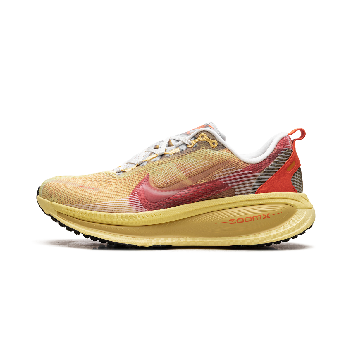 Nike Vomero 18 SE International Running Pack LD-1000