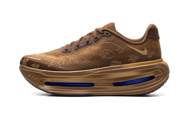 Nike Vomero Premium Flat Stout - IQ0028-200 - View 1 | Next Step
