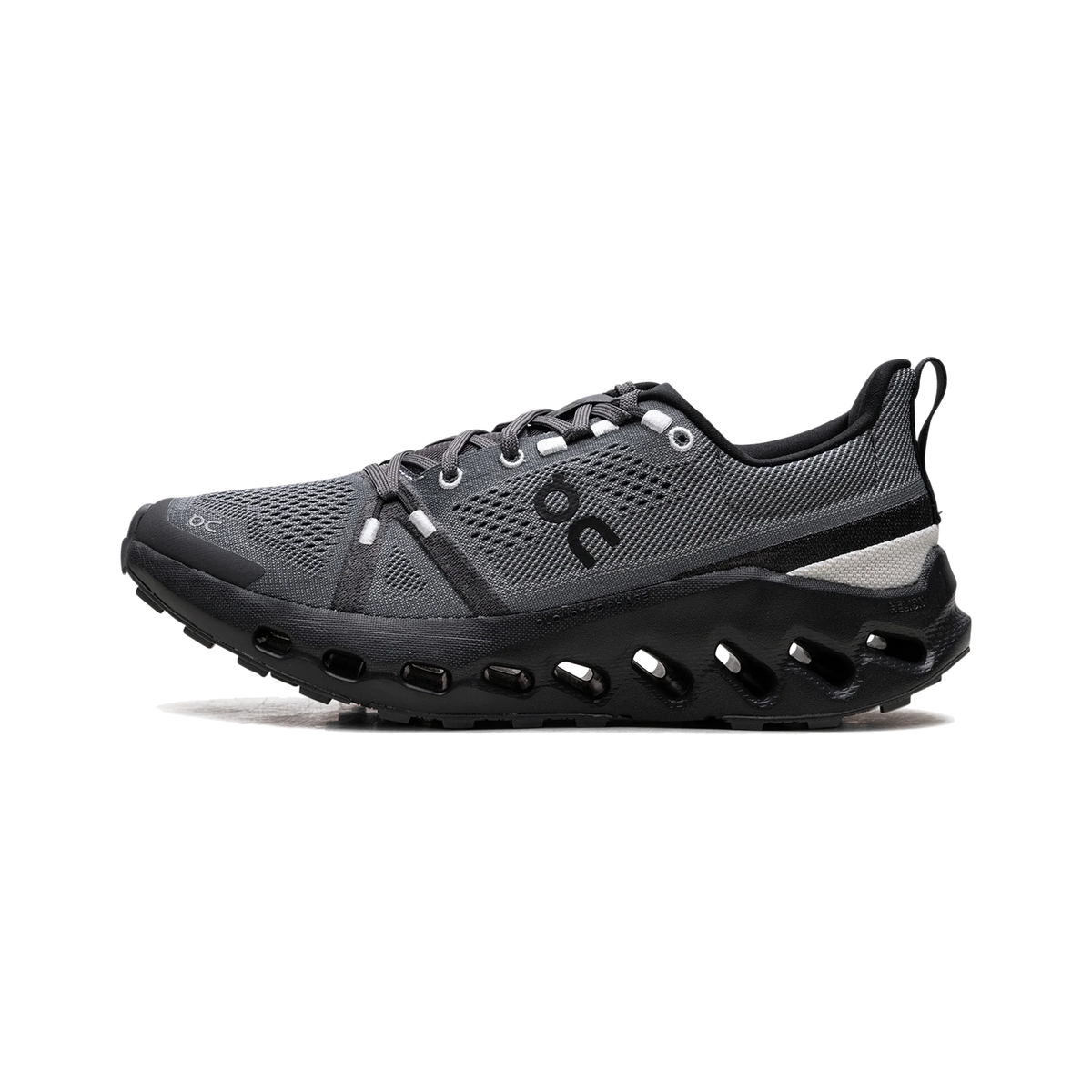 On Running Cloudsurfer Trail Eclipse Black (Women's)